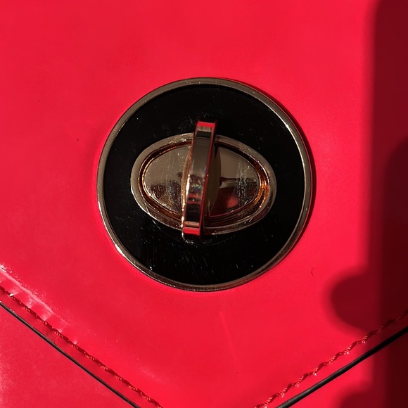 Melie Bianco Hot Pink/Red Clutch Polkadot Interior - Picture 2 of 8